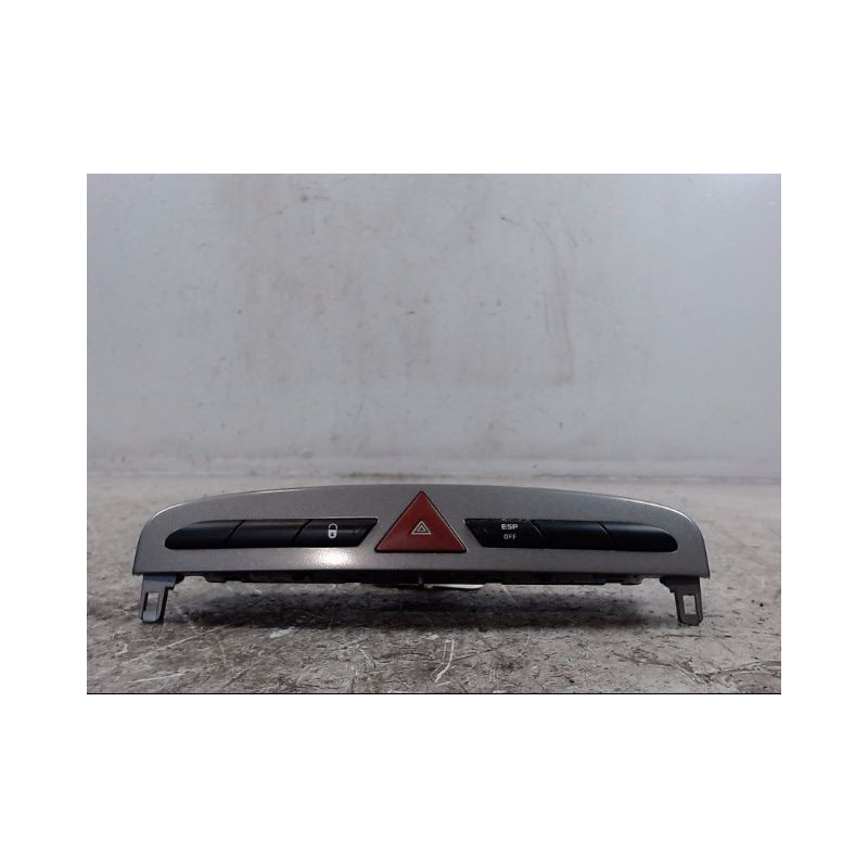 BOUTON DE WARNING PEUGEOT 308 2011-