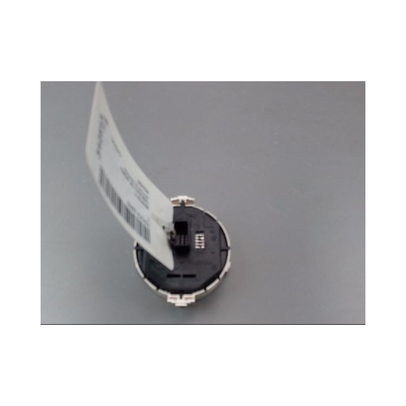 BOUTON DE WARNING TOYOTA YARIS II Phase 2 2009-2011