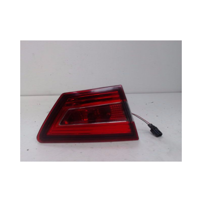 FEU ARRIERE INTERIEUR GAUCHE RENAULT CLIO