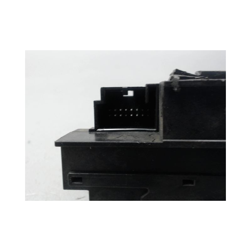 LECTEUR DE CARTE VOLKSWAGEN PASSAT 2005-