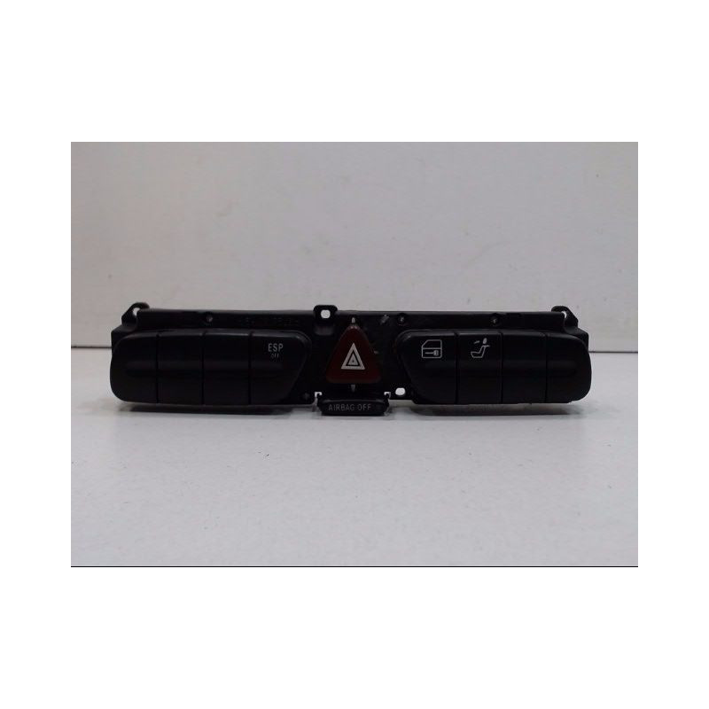 BOUTON DE WARNING MERCEDES CLASSE C