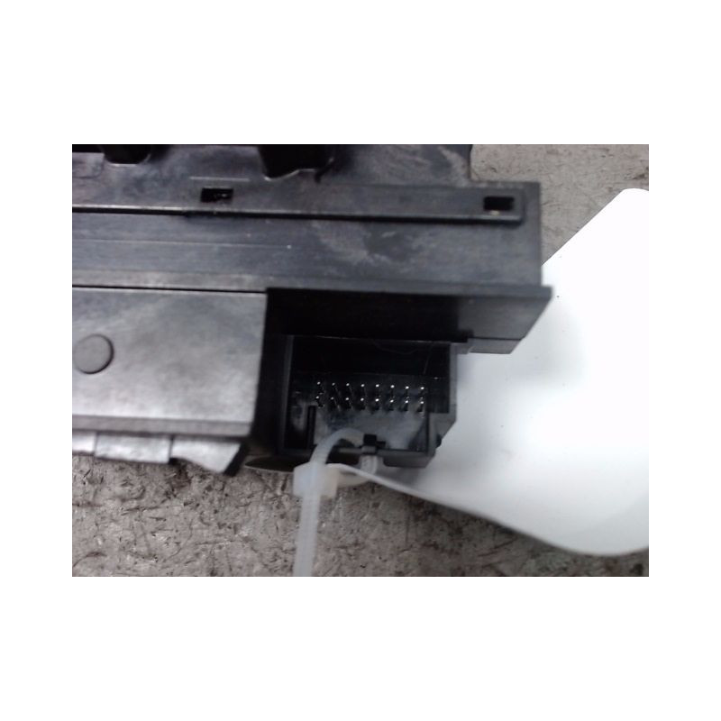 LECTEUR DE CARTE VOLKSWAGEN PASSAT 2010-