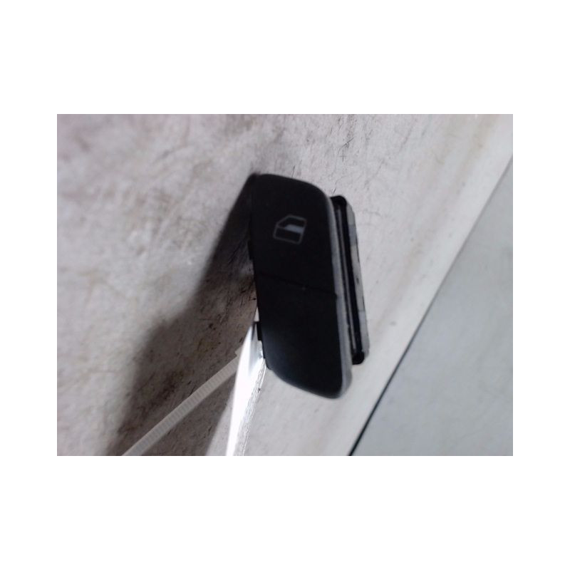 COMMANDE LEVE-GLACE PORTE AVD VOLKSWAGEN POLO 2005-