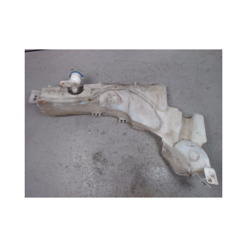 RESERVOIR LAVE-GLACE AVANT FORD FOCUS 2008-