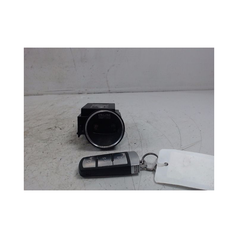 LECTEUR DE CARTE VOLKSWAGEN PASSAT 2010-