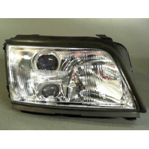 PHARE DROIT AUDI A6
