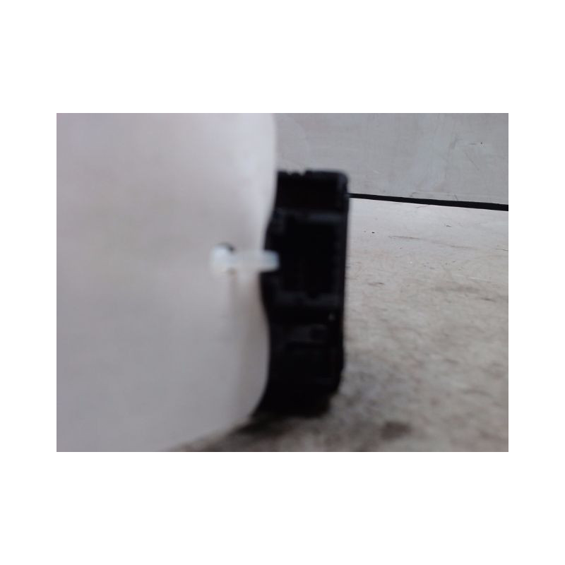 COMMANDE LEVE-GLACE PORTE AVD RENAULT MEGANE