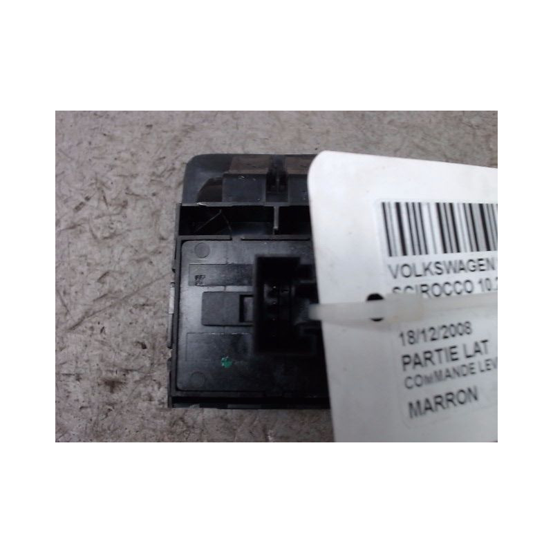 COMMANDE LEVE-GLACE PORTE AVG VOLKSWAGEN SCIROCCO 2008-