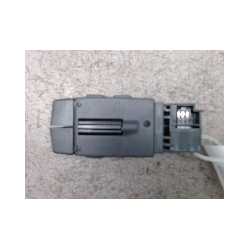 COMMANDE AUTORADIO DACIA SANDERO