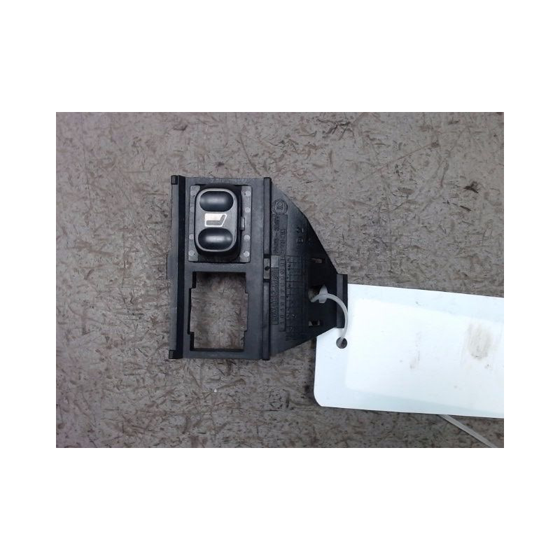COMMANDE LEVE-GLACE PORTE AVD CITROEN XANTIA 97-2002