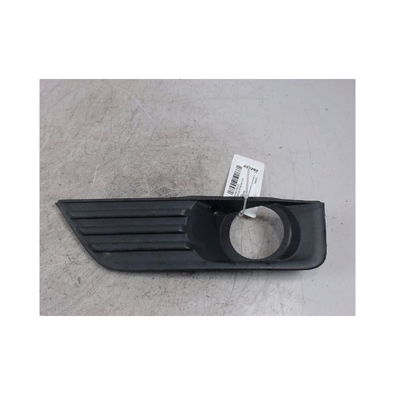 OBTURATEUR PHARE ADDITIONNEL PARE-CHOC AVG FORD FOCUS 04-07