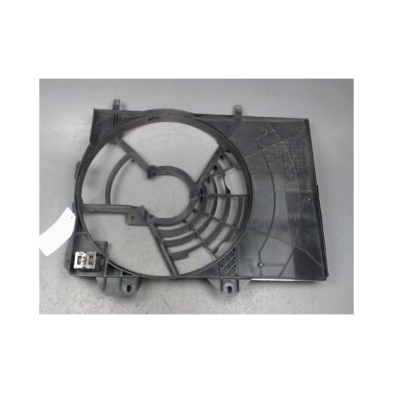 SUPPORT DE VENTILATEUR PEUGEOT 207 5P