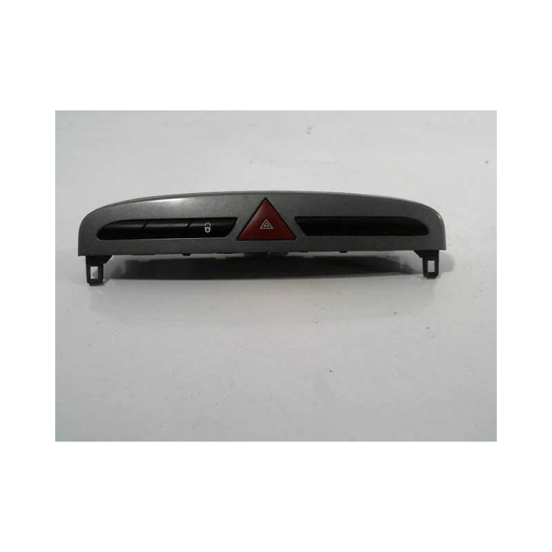 BOUTON DE WARNING PEUGEOT 308 2007-