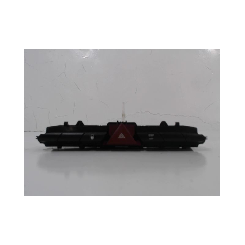 BOUTON DE WARNING PEUGEOT 308 2011-