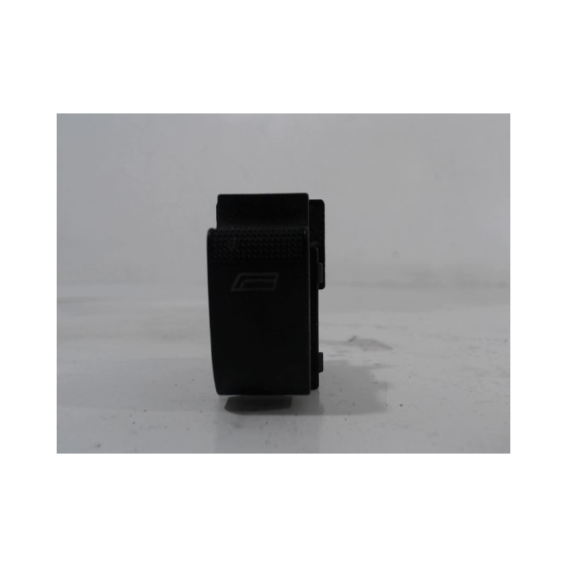 COMMANDE LEVE-GLACE PORTE AVD AUDI A3 -2000