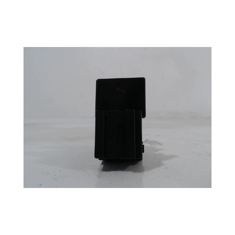 COMMANDE LEVE-GLACE PORTE AVD AUDI A3 -2000