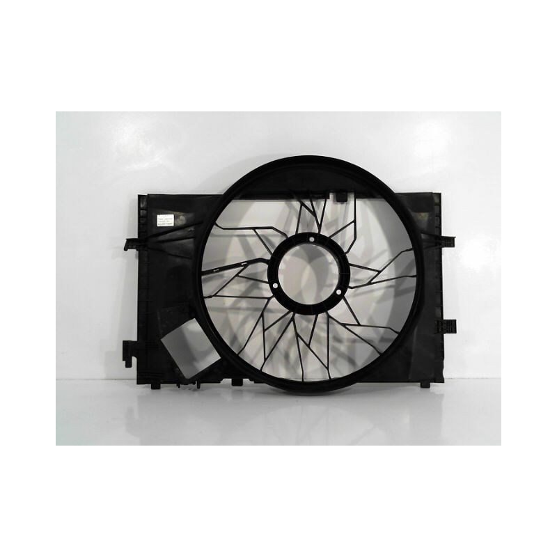 SUPPORT DE VENTILATEUR MERCEDES CLASSE C 2000-