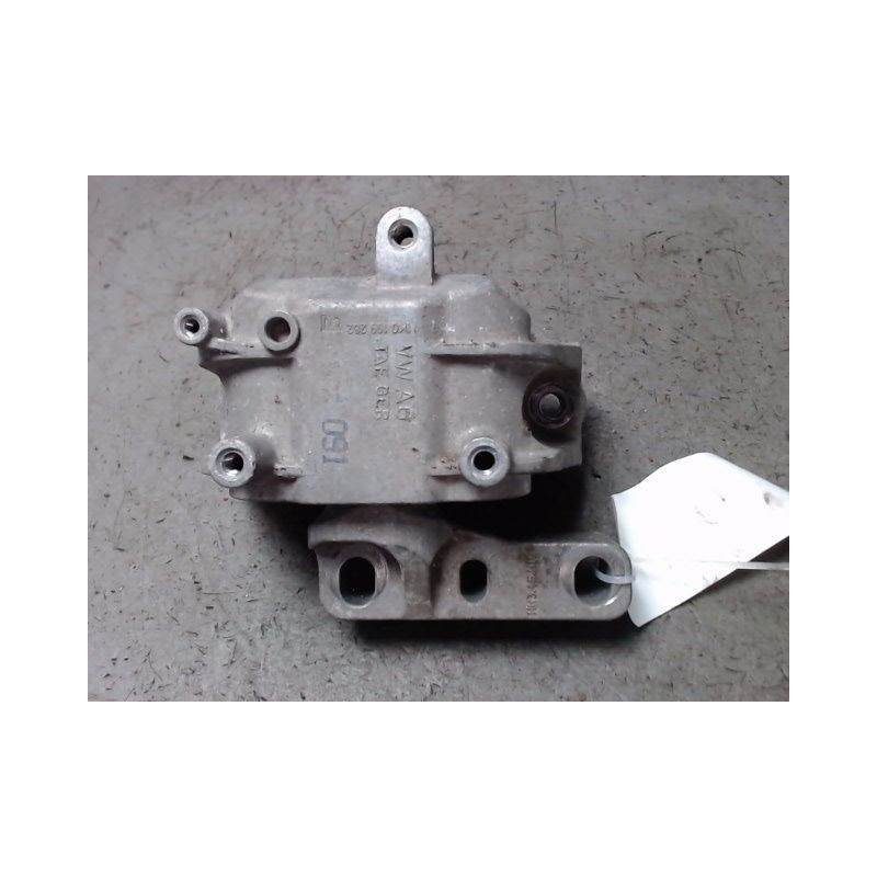SUPPORT MOTEUR VOLKSWAGEN PASSAT 2010- 1.6 TDI