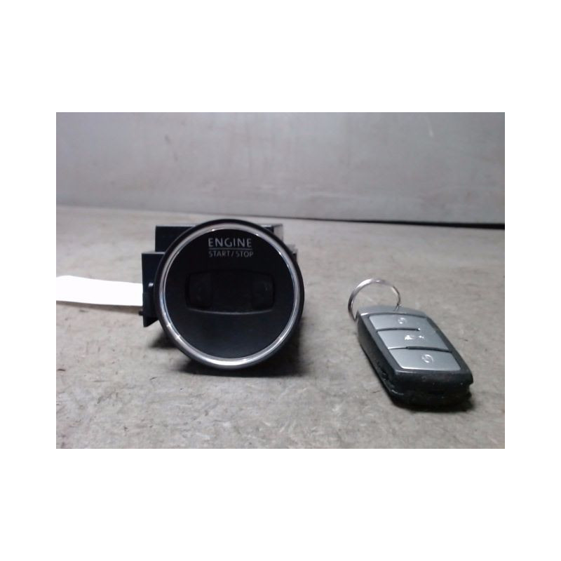 LECTEUR DE CARTE VOLKSWAGEN PASSAT 2005-