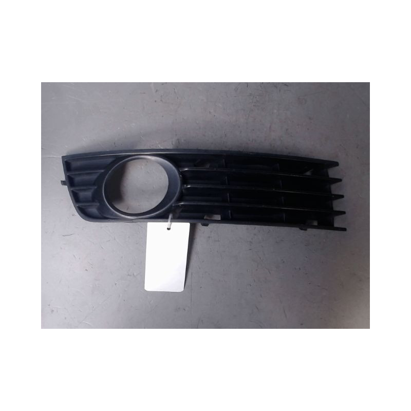 OBTURATEUR PHARE ADDITIONNEL PARE-CHOC AVD AUDI A4 2001-