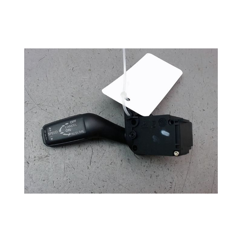 COMMANDE REGULATEUR/LIMITATEUR VITESSE AUDI A4 AVANT II Phase 2 2004-2008