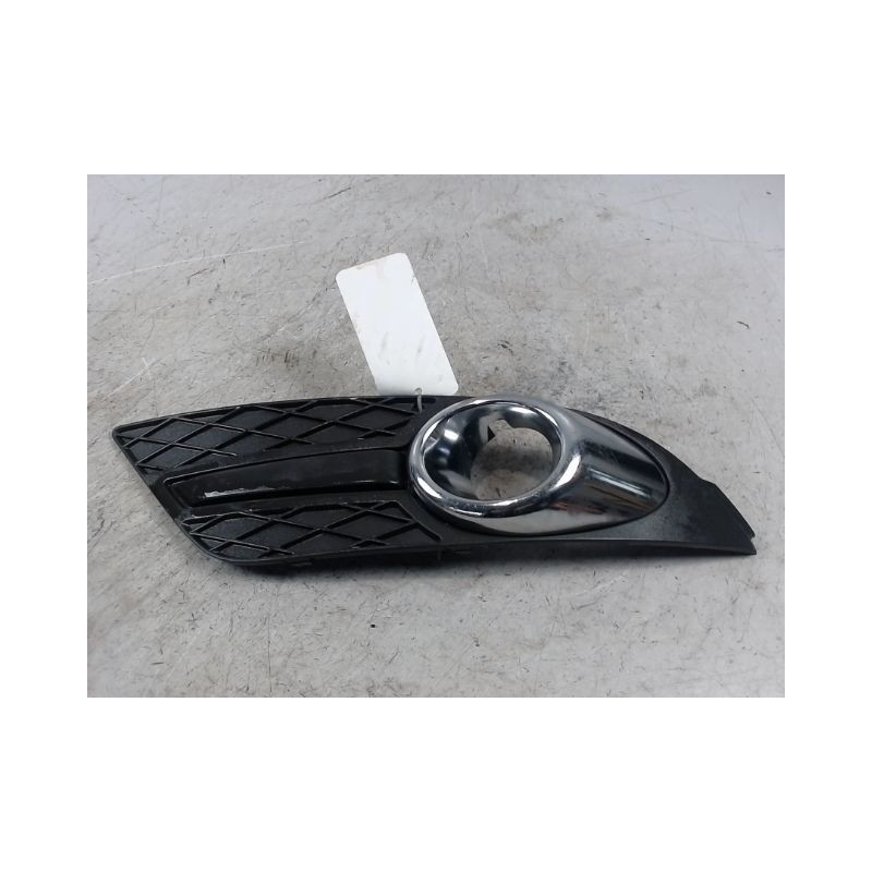 OBTURATEUR PHARE ADDITIONNEL PARE-CHOC AVG FORD FOCUS COUPE 04-07