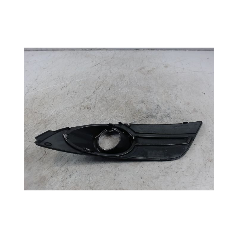 OBTURATEUR PHARE ADDITIONNEL PARE-CHOC AVG FORD FOCUS COUPE 04-07