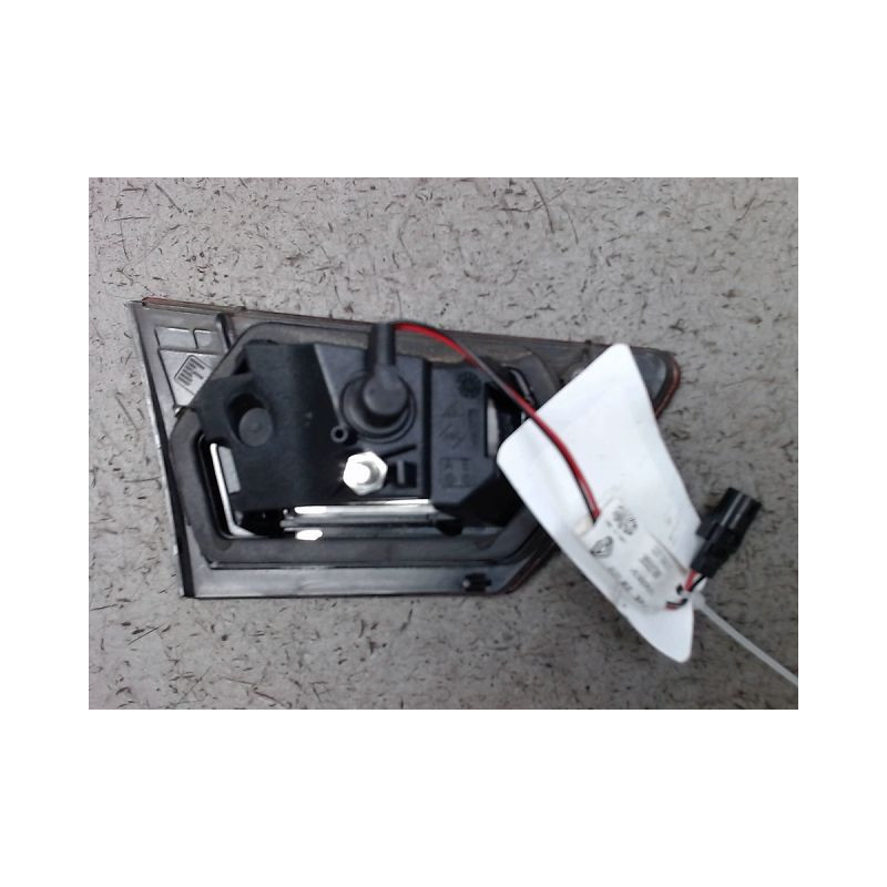 FEU ARRIERE INTERIEUR DROIT RENAULT CLIO IV 2012-