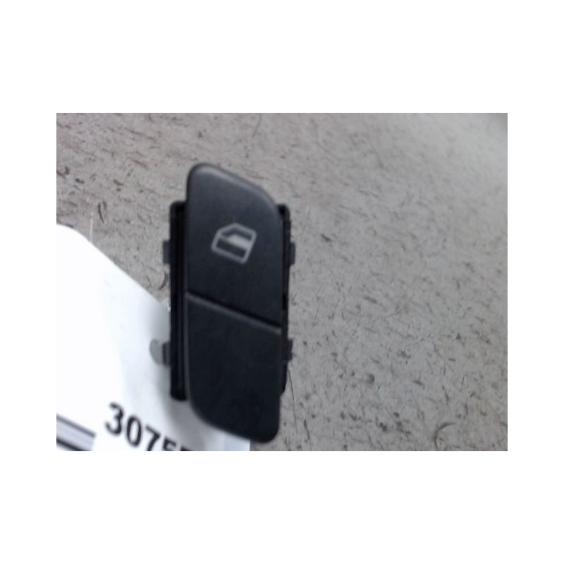COMMANDE LEVE-GLACE PORTE AVD VOLKSWAGEN POLO 2005-