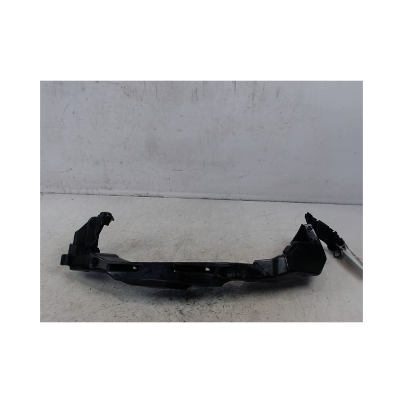SUPPORT PARE-CHOC AVG VOLKSWAGEN POLO 2009-