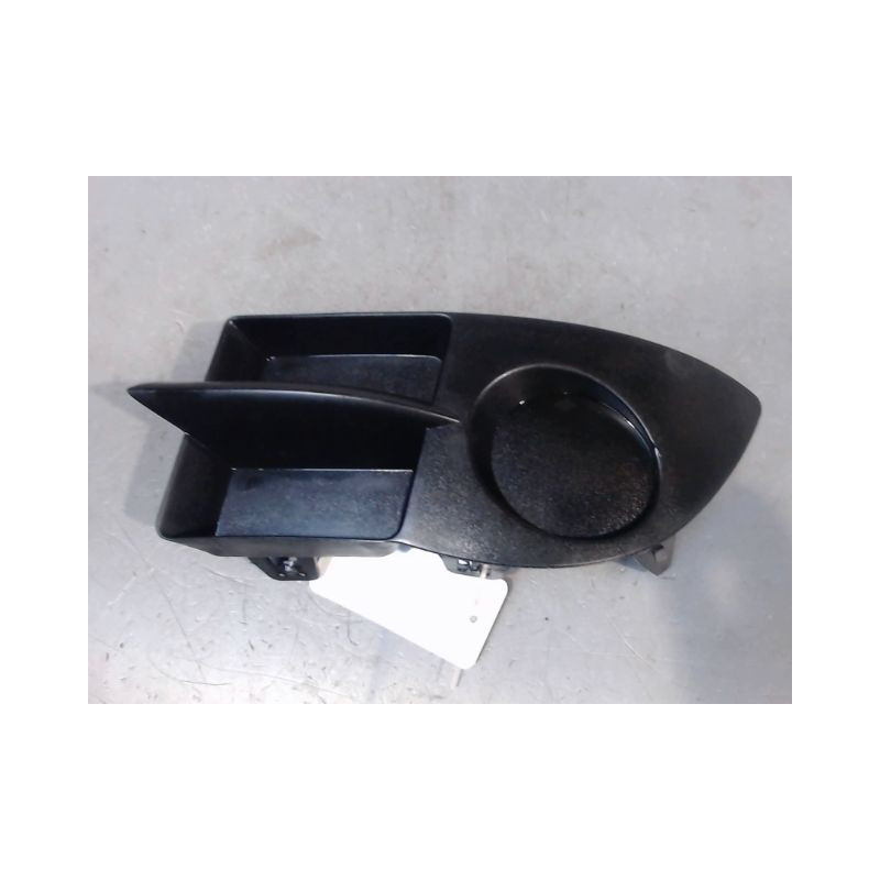 OBTURATEUR PHARE ADDITIONNEL PARE-CHOC AVG RENAULT CLIO II CAMPUS 06-