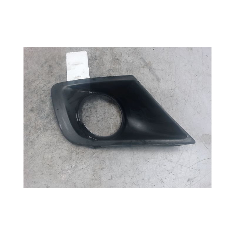 OBTURATEUR PHARE ADDITIONNEL PARE-CHOC AVG PEUGEOT 207 2009-