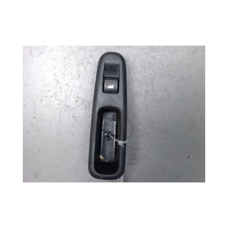 COMMANDE LEVE-GLACE PORTE ARD PEUGEOT 3008 2009-