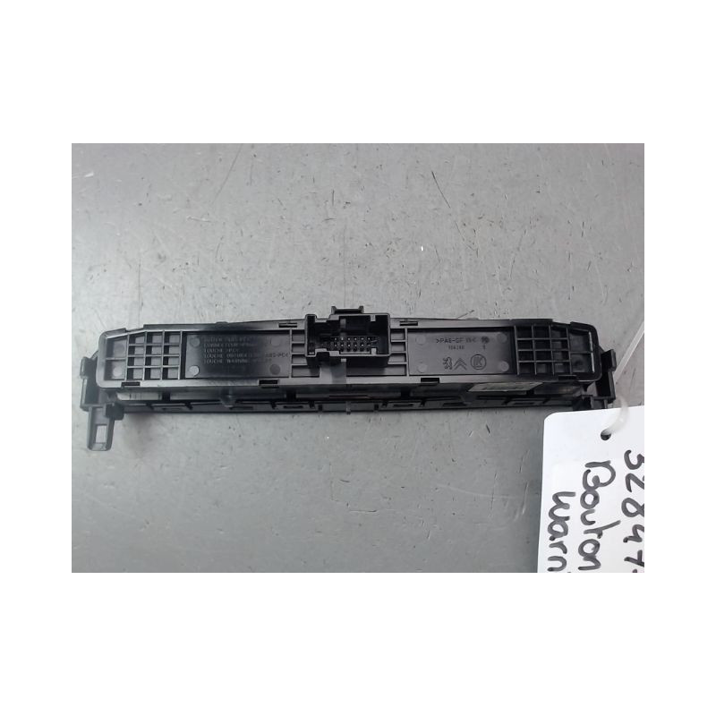 BOUTON DE WARNING PEUGEOT 308CC