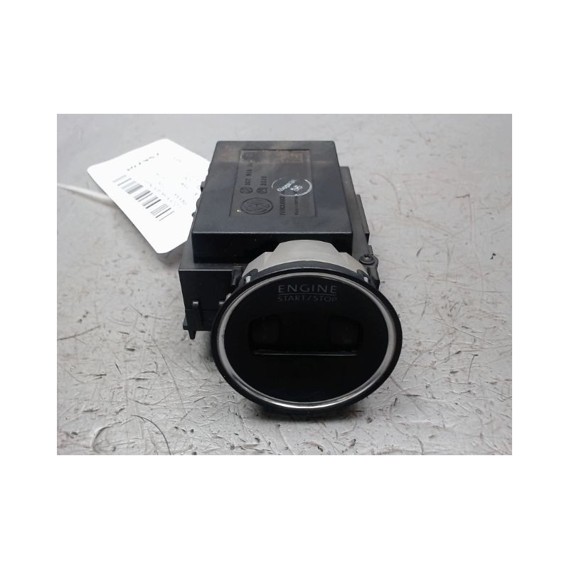 LECTEUR DE CARTE VOLKSWAGEN PASSAT 2005-