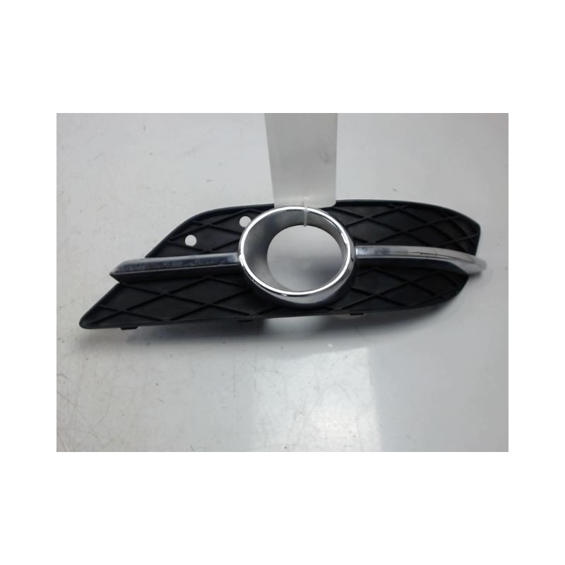 OBTURATEUR PHARE ADDITIONNEL PARE-CHOC AVG MERCEDES CLASSE B 2008-