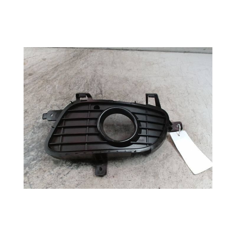 OBTURATEUR PHARE ADDITIONNEL PARE-CHOC AVG MERCEDES CLASSE A 2004-