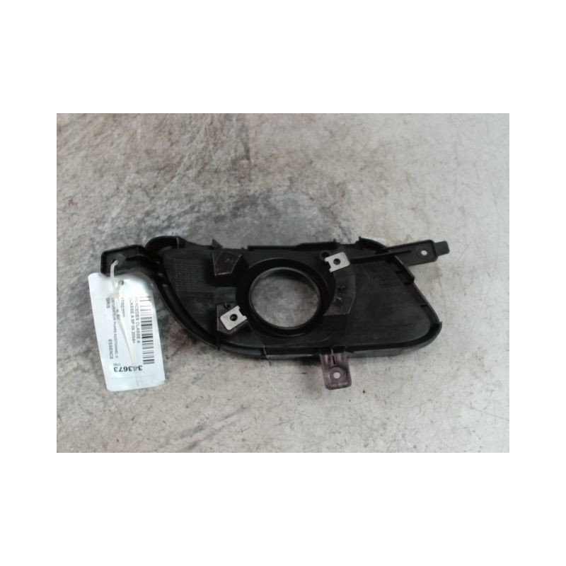 OBTURATEUR PHARE ADDITIONNEL PARE-CHOC AVG MERCEDES CLASSE A 2004-