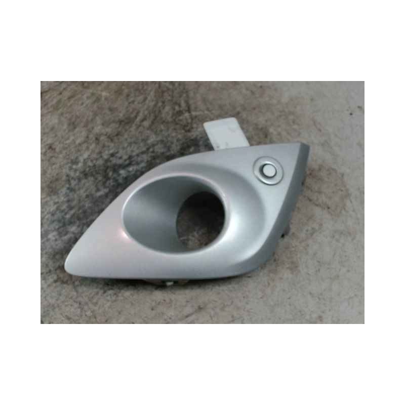 OBTURATEUR PHARE ADDITIONNEL PARE-CHOC AVG RENAULT SCENIC III 2009-