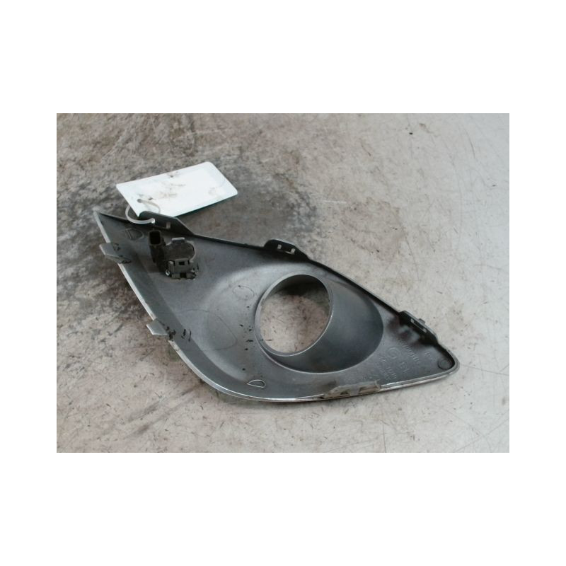 OBTURATEUR PHARE ADDITIONNEL PARE-CHOC AVG RENAULT SCENIC III 2009-