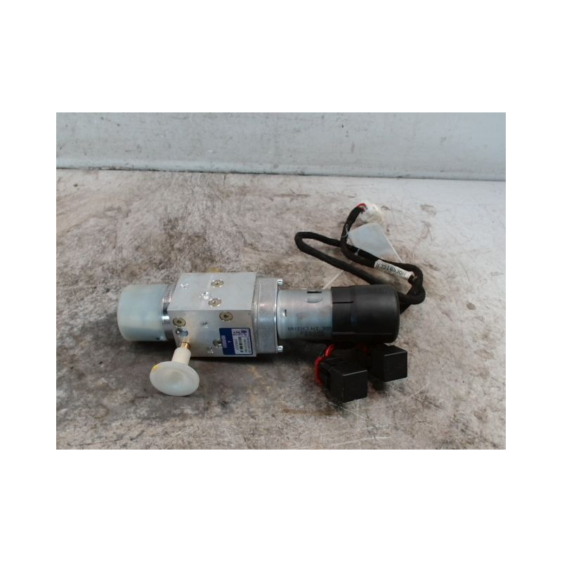 MOTEUR TOIT OUVRANT PEUGEOT 206