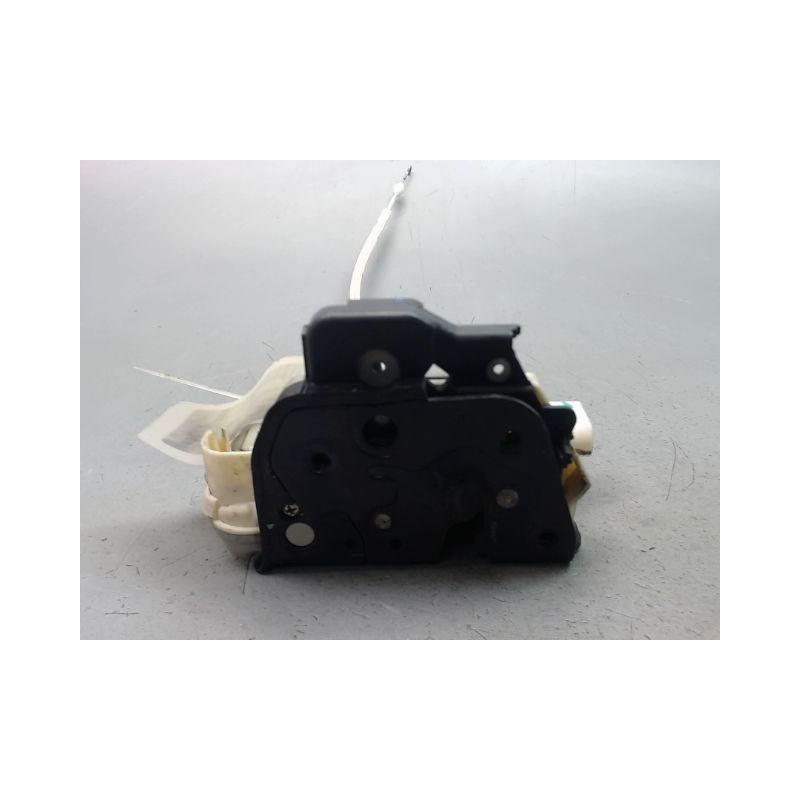 SYSTEME CONDAMNATION AVANT DROIT AUDI A3 II Phase 1 (8P) 2003-2008