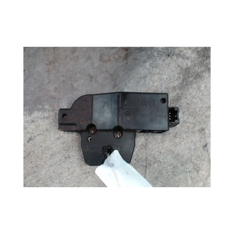 SERRURE COFFRE ARRIERE PEUGEOT 407