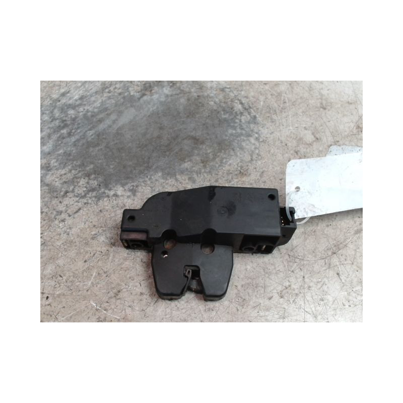 SERRURE COFFRE ARRIERE PEUGEOT 407