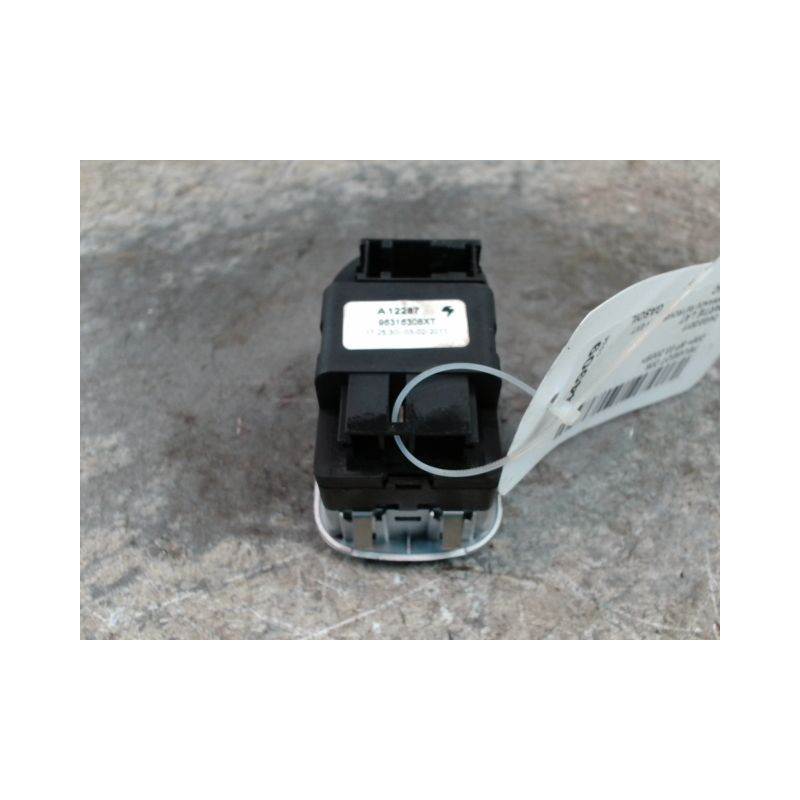 COMMANDE RETROVISSEUR EXTERIEUR ELECTRIQUE PEUGEOT 206+ 2009-