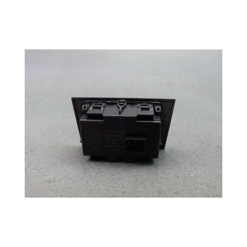 BOUTON DE WARNING VOLKSWAGEN GOLF