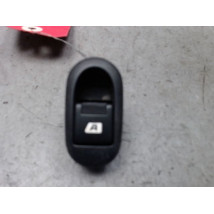 COMMANDE LEVE-GLACE PORTE ARD PEUGEOT 1007 1.4 HDI - 8V TURBO