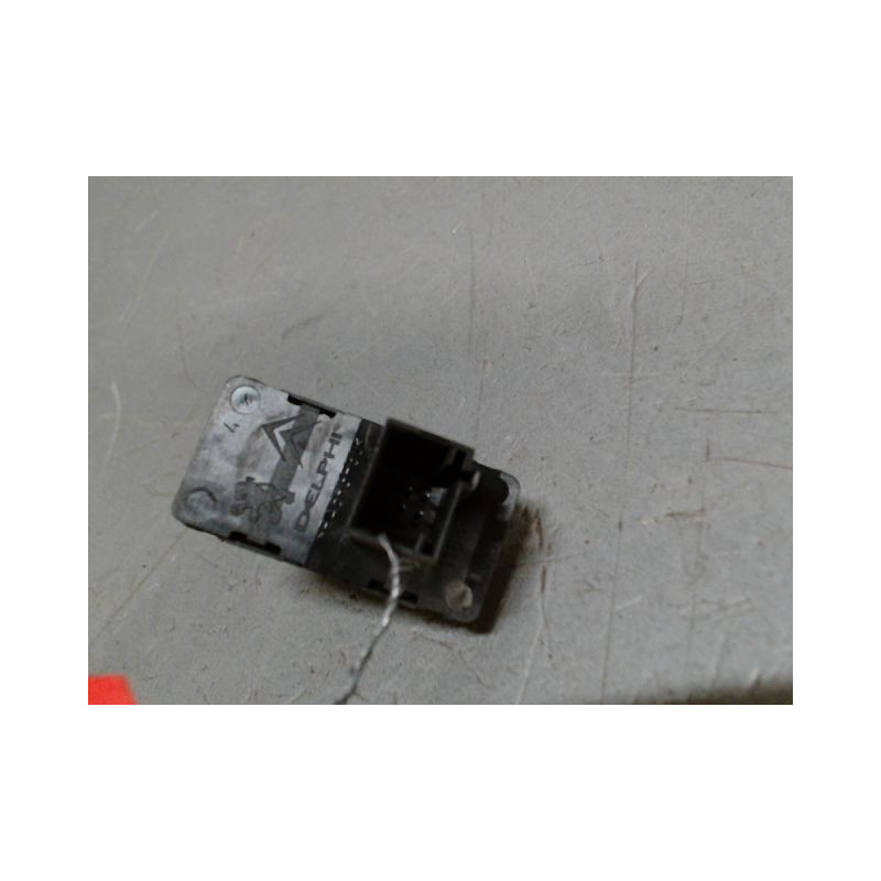CONTACTEUR PORTE ARRIERE DROIT PEUGEOT 308 1 PHASE 1 GASOIL