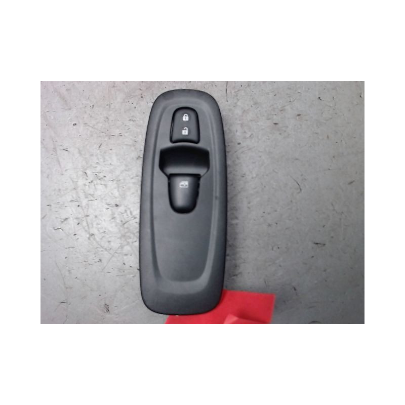 COMMANDE LEVE-GLACE PORTE AVD RENAULT KADJAR PHASE 1