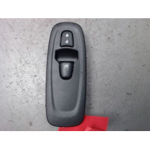 COMMANDE LEVE-GLACE PORTE AVD RENAULT KADJAR PHASE 1